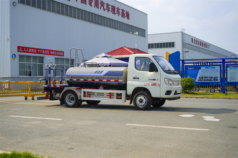 純電動(dòng)福田祥菱2方灑水車